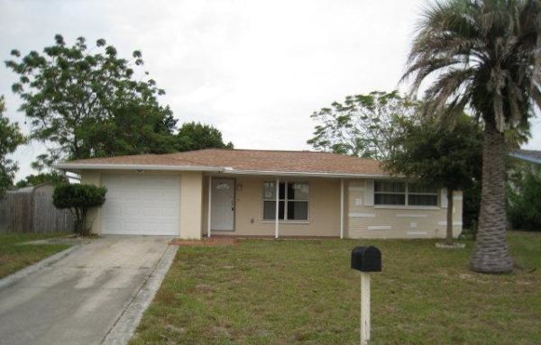 7915 Canna Dr, Port Richey, FL 34668