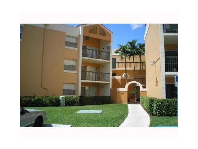 6288 NW 186 ST # 108, Hialeah, FL 33015