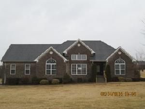 4025 Oak Pointe Dr, Pleasant View, TN 37146