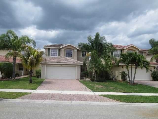 5011 Northern Lights Dr, Lake Worth, FL 33463