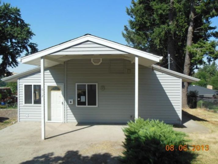 612 S J Street, Colfax, WA 99111