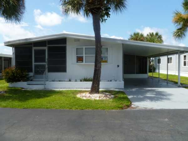 9 Inca Lane, Fort Myers Beach, FL 33931