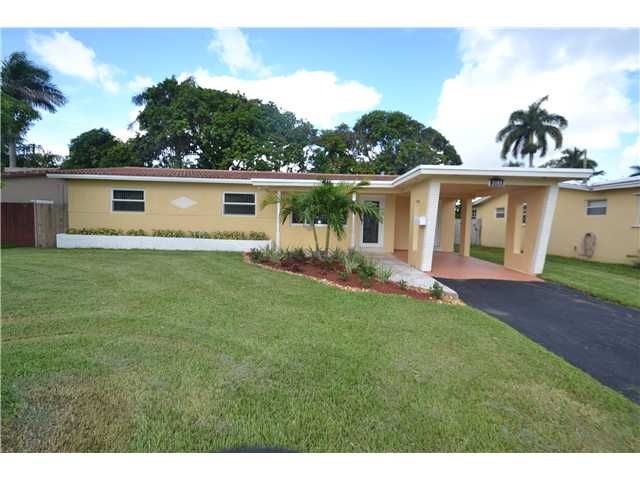 2108 N 14TH TE, Hollywood, FL 33020