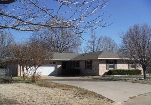 2103 Canary Ave, Duncan, OK 73533