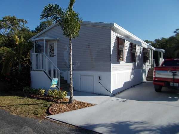 851 Arapaho, Fort Myers Beach, FL 33931