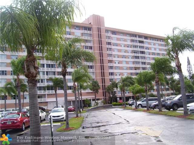 3850 Washington St # 411, Hollywood, FL 33021