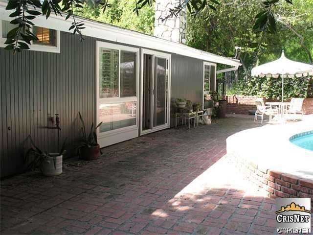 11423 Canton Drive, Studio City, CA 91604