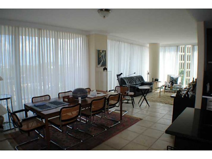 3400 SW 27 AV # 401, Miami, FL 33133