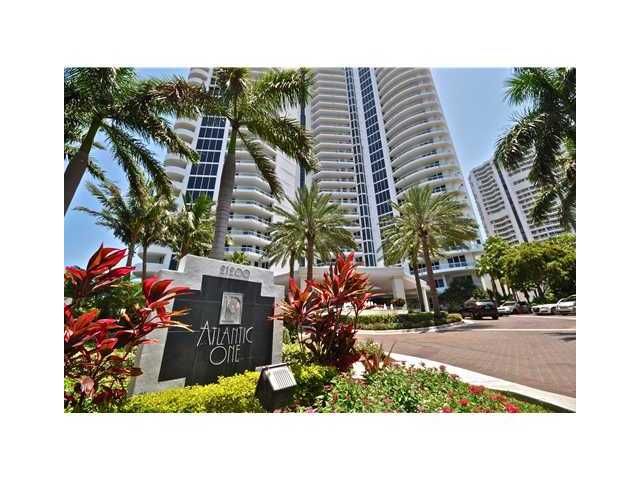 21200 POINT PL # 1104, Miami, FL 33180