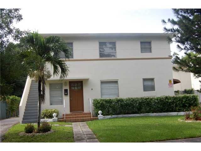 2967 SW 1 AV # 2967, Miami, FL 33129