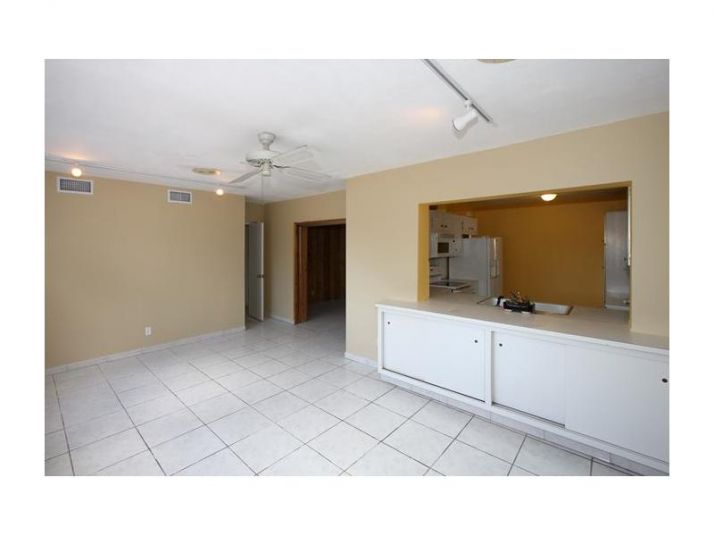 2001 N 51ST AV, Hollywood, FL 33021