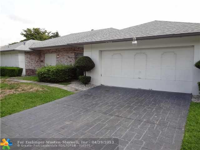 4402 QUEEN PALM LN, Fort Lauderdale, FL 33319