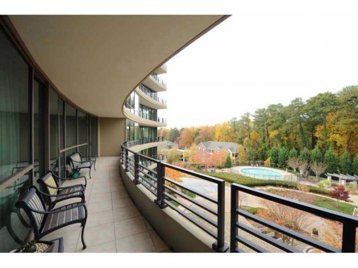 700 Park Regency Place, Atlanta, GA 30326