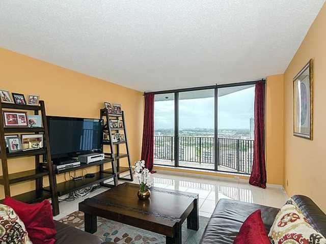 300 THREE ISLANDS BL # 320, Hallandale, FL 33009