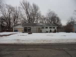 2525 Forest Park Dr, Dyer, IN 46311