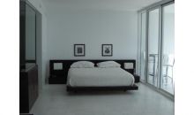 1040 BISCAYNE BLVD # 3808 Miami, FL 33132