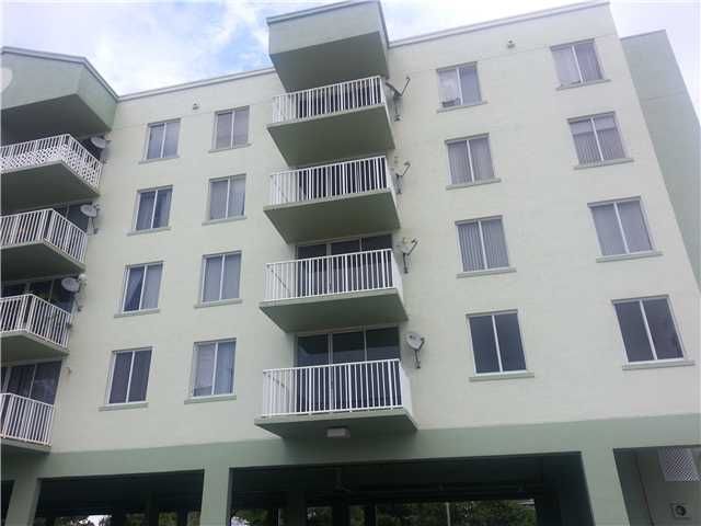 616 NW 26 AV # 303, Miami, FL 33125