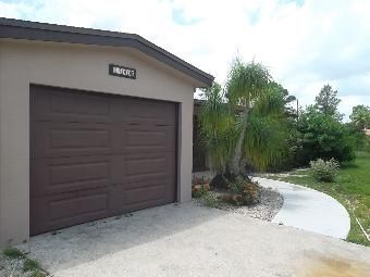 1906 E 10th St, Lehigh Acres, FL 33936