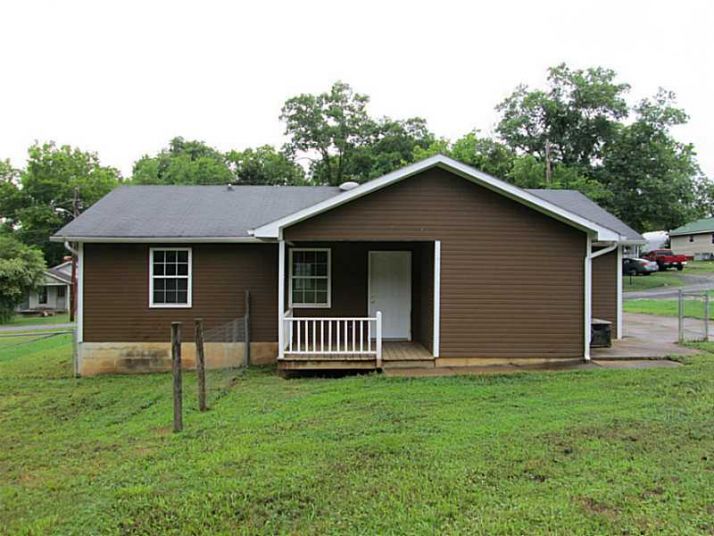 111 1st Street, Rossville, GA 30741