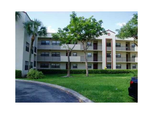 3396 FOXCROFT RD # 115, Hollywood, FL 33025