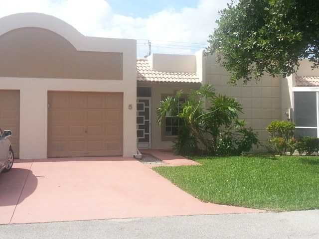 9160 Fairbanks Ln Apt 5, Boca Raton, FL 33496