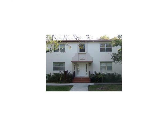 7845 SW 57 AV # 16-C, Miami, FL 33143