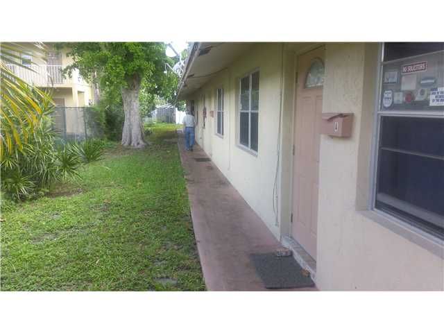 2321 MONROE ST, Hollywood, FL 33020