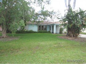 664 Antigua St Ne, Palm Bay, FL 32907