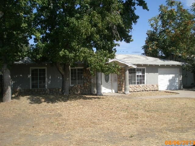 2012 Hughes Ln, Bakersfield, CA 93304