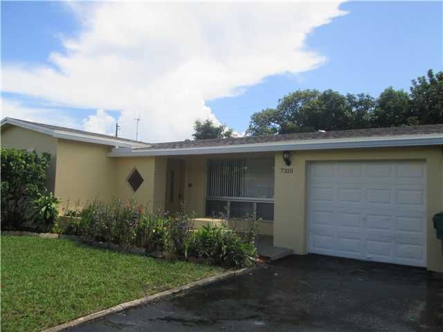 7310 DILIDO BL, Hollywood, FL 33023