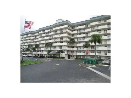 250 JACARANDA DR # 308, Fort Lauderdale, FL 33324