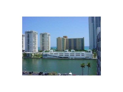 1000 PARKVIEW DR # 902, Hallandale, FL 33009