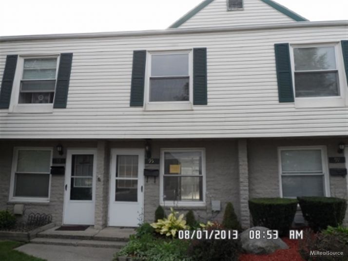 95 Floral Ave, Mount Clemens, MI 48043