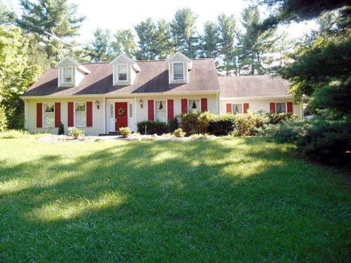 319 Deer Trail Road, Spring Grove, PA 17362