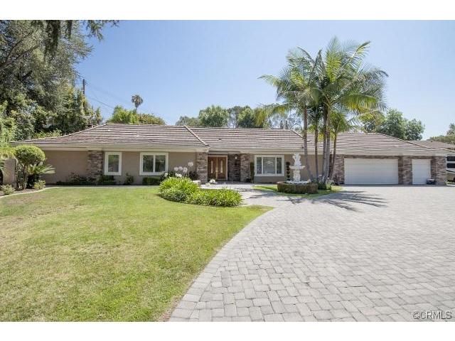 301 W Hermosa Dr, Fullerton, CA 92835