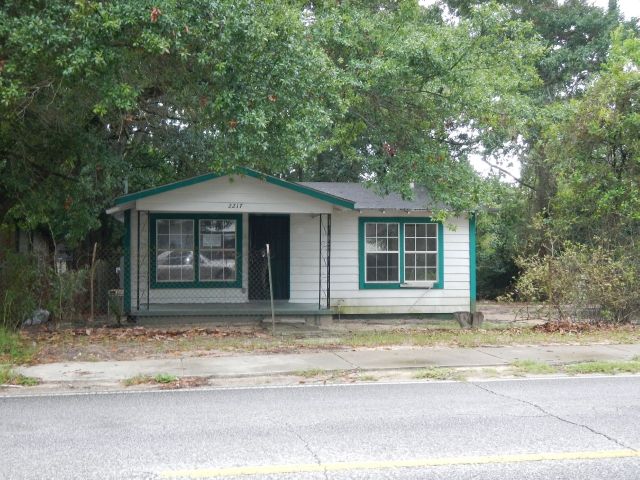 2217 W Jackson St, Pensacola, FL 32505