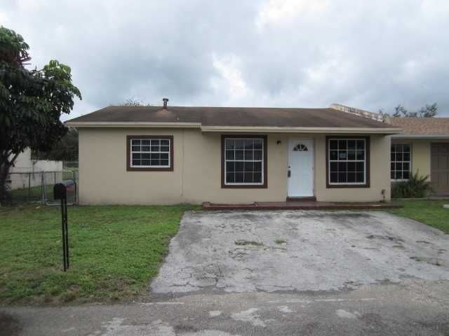 3118 Nw 196th St, Opa Locka, FL 33056