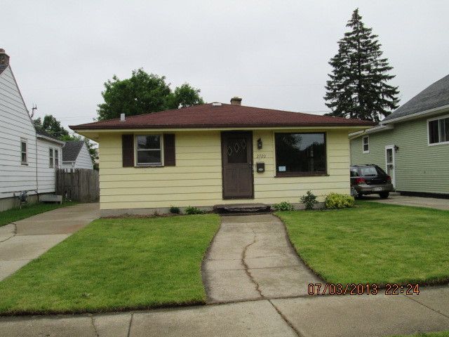 2720 23rd Ave, Kenosha, WI 53140