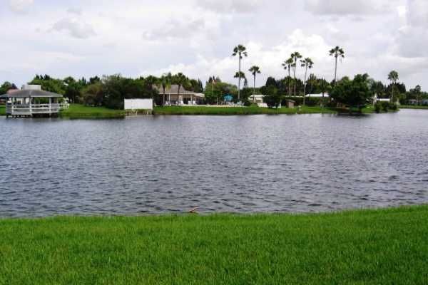 536 Poinciana Circle, Vero Beach, FL 32966