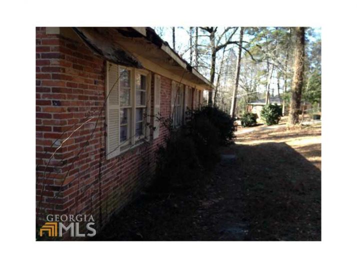 2033 Bays Water Road, Macon, GA 31211