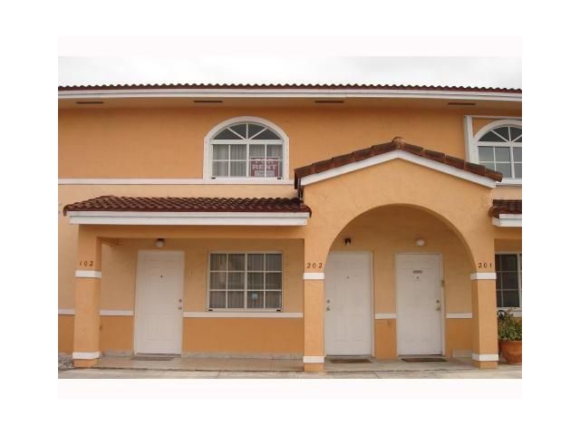 6933 W 36 AV # 202, Hialeah, FL 33018