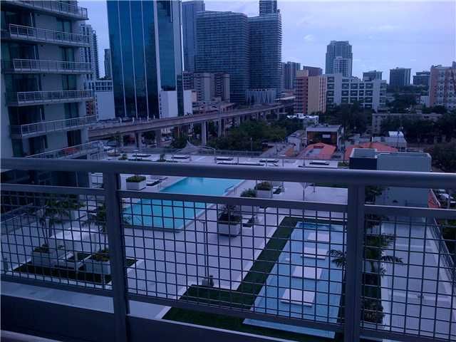 690 SW 1 CT # 1221, Miami, FL 33130