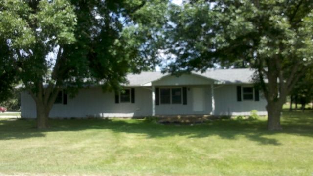 563 East Ross Lane, Danville, IL 61832