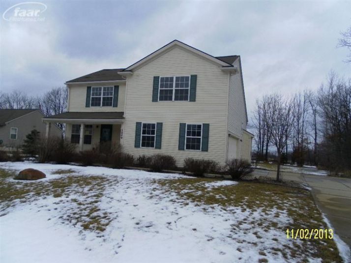 5440 Deer Trl, Linden, MI 48451