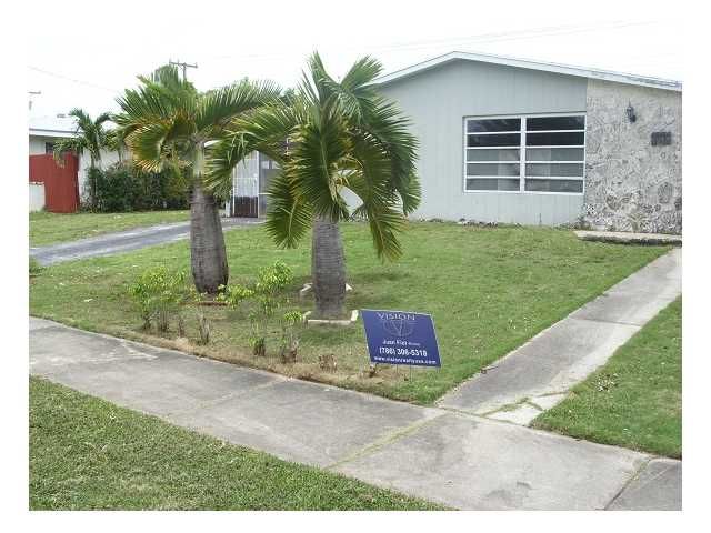 9921 SW 157 TE, Miami, FL 33157