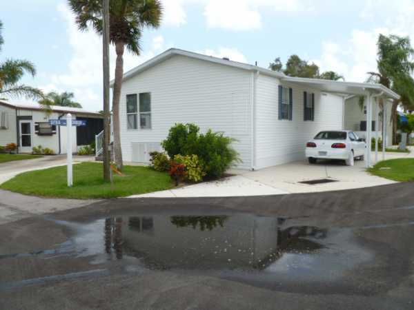 942 Sitka, Fort Myers Beach, FL 33931