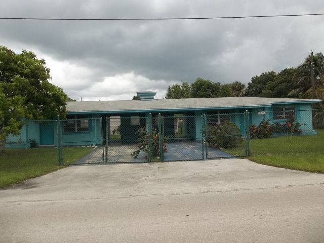 2403-05 Jeffcott St, Fort Myers, FL 33901