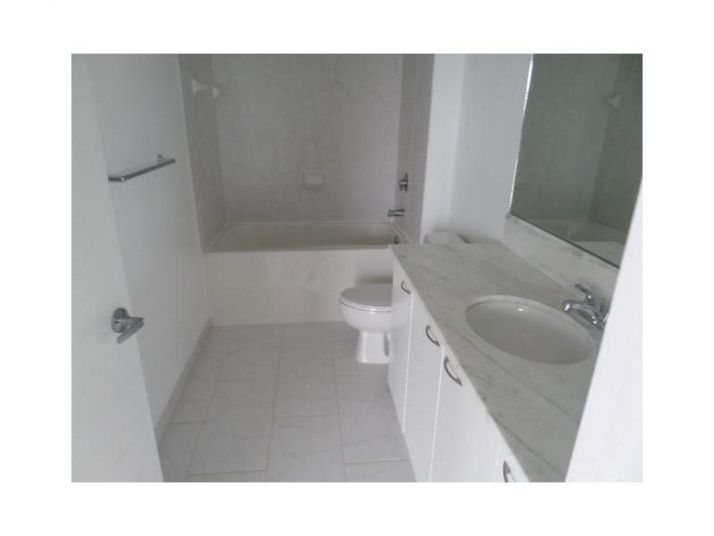 133 NE 2 AV # 902, Miami, FL 33132