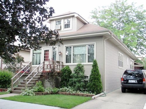 2121 North 72nd Court, Elmwood Park, IL 60707