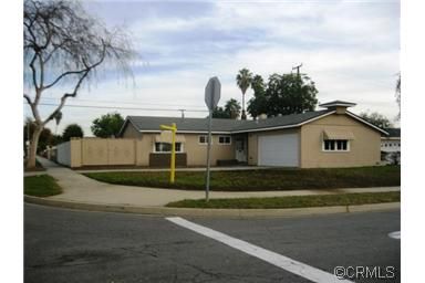 2376 Saunders St., Pomona, CA 91767